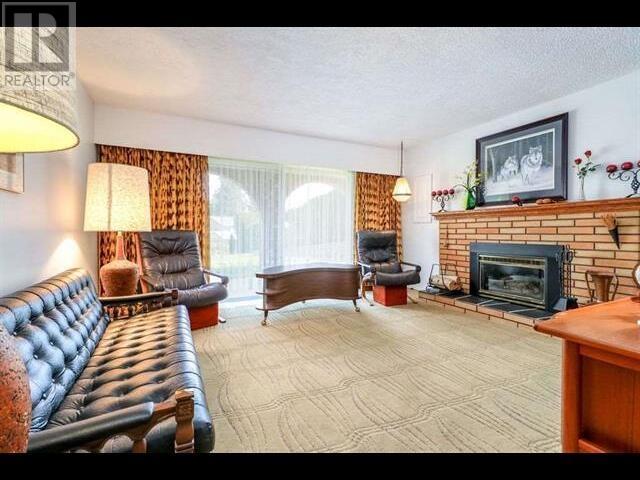 Photo 14 of 6005 Humphries Place, Burnaby BC