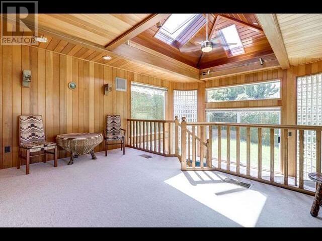 Photo 16 of 6005 Humphries Place, Burnaby BC