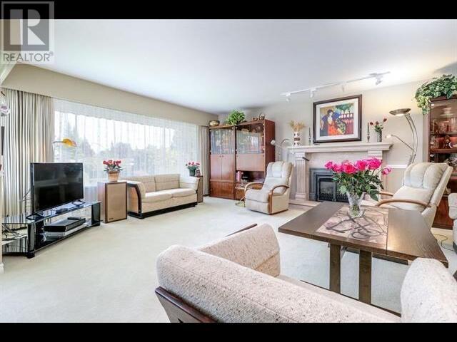 Photo 7 of 6005 Humphries Place, Burnaby BC