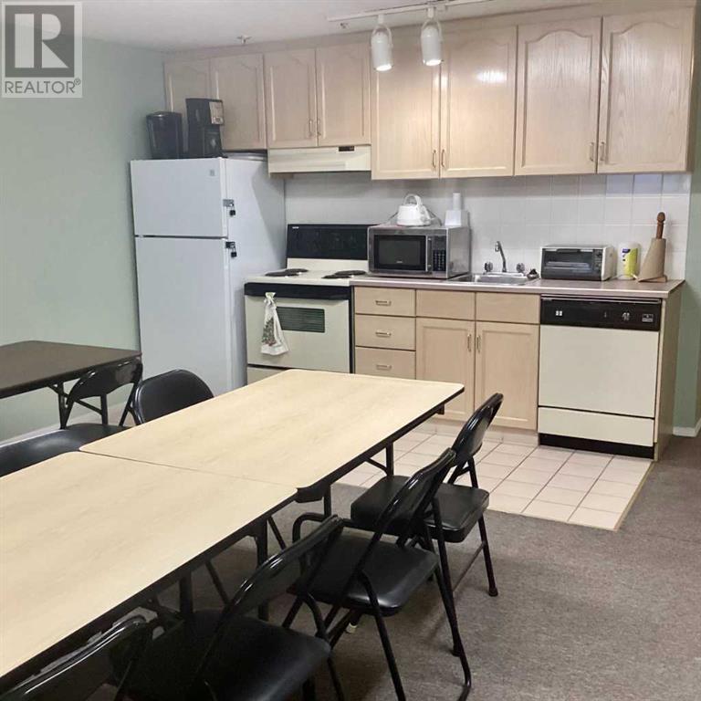 Single Family House for Sale in    Avenue SW Windsor Park Calgary 