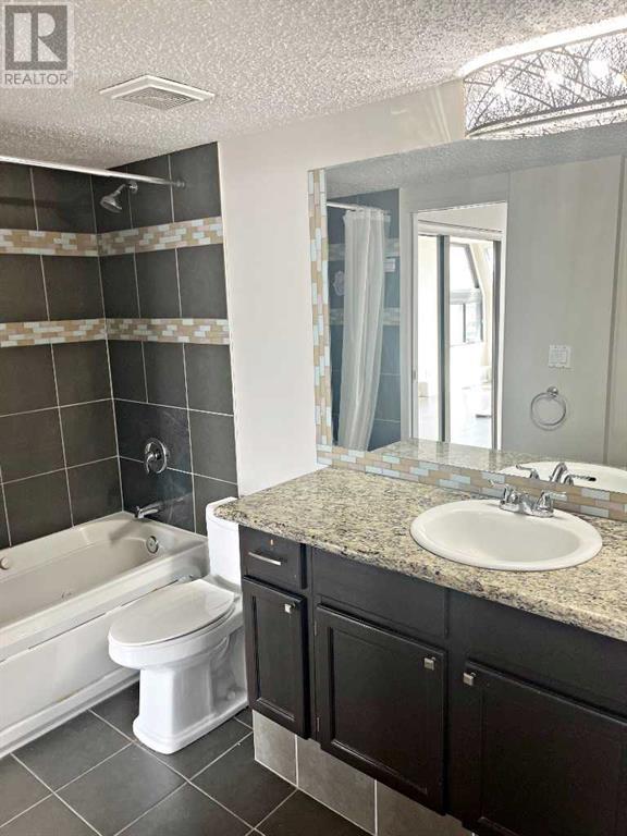 Single Family House for Sale in    Avenue SW Windsor Park Calgary 