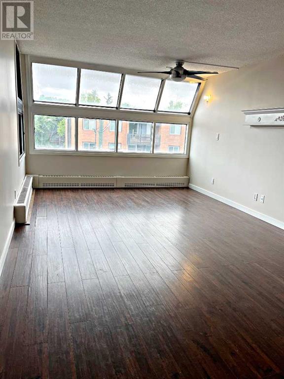 Single Family House for Sale in    Avenue SW Windsor Park Calgary 