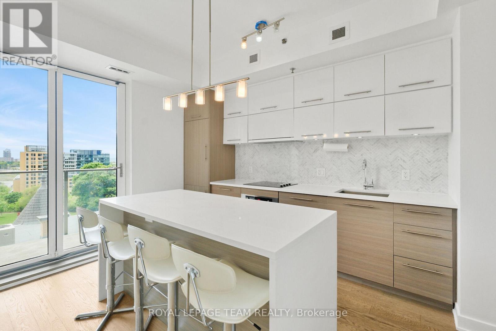 Photo 40 of 604 428 Sparks Street, Ottawa ON