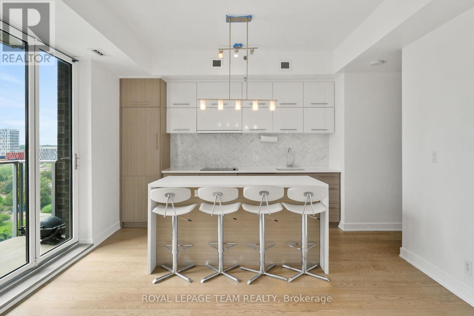 Photo 14 of 604 428 Sparks Street, Ottawa ON