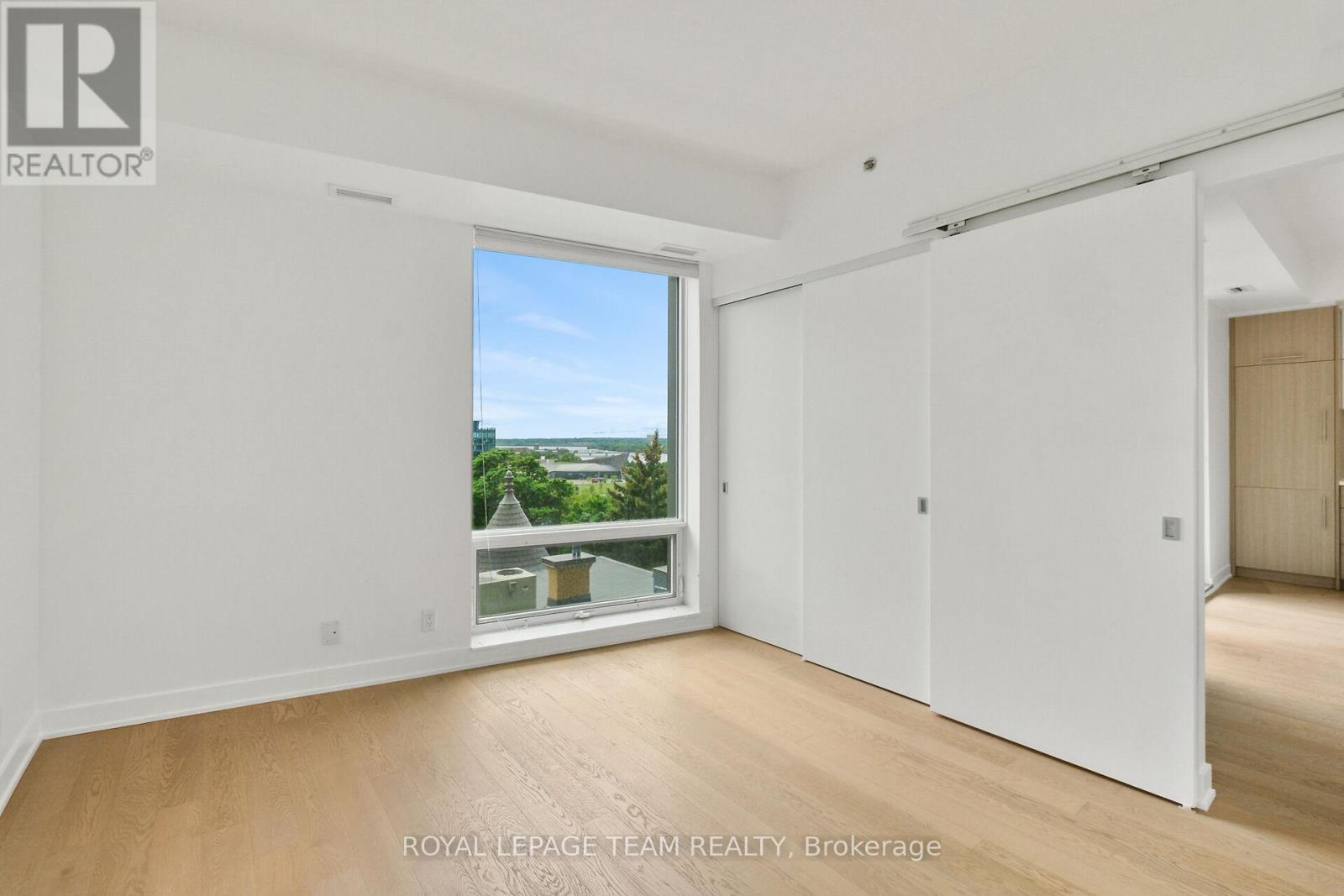 Photo 50 of 604 428 Sparks Street, Ottawa ON