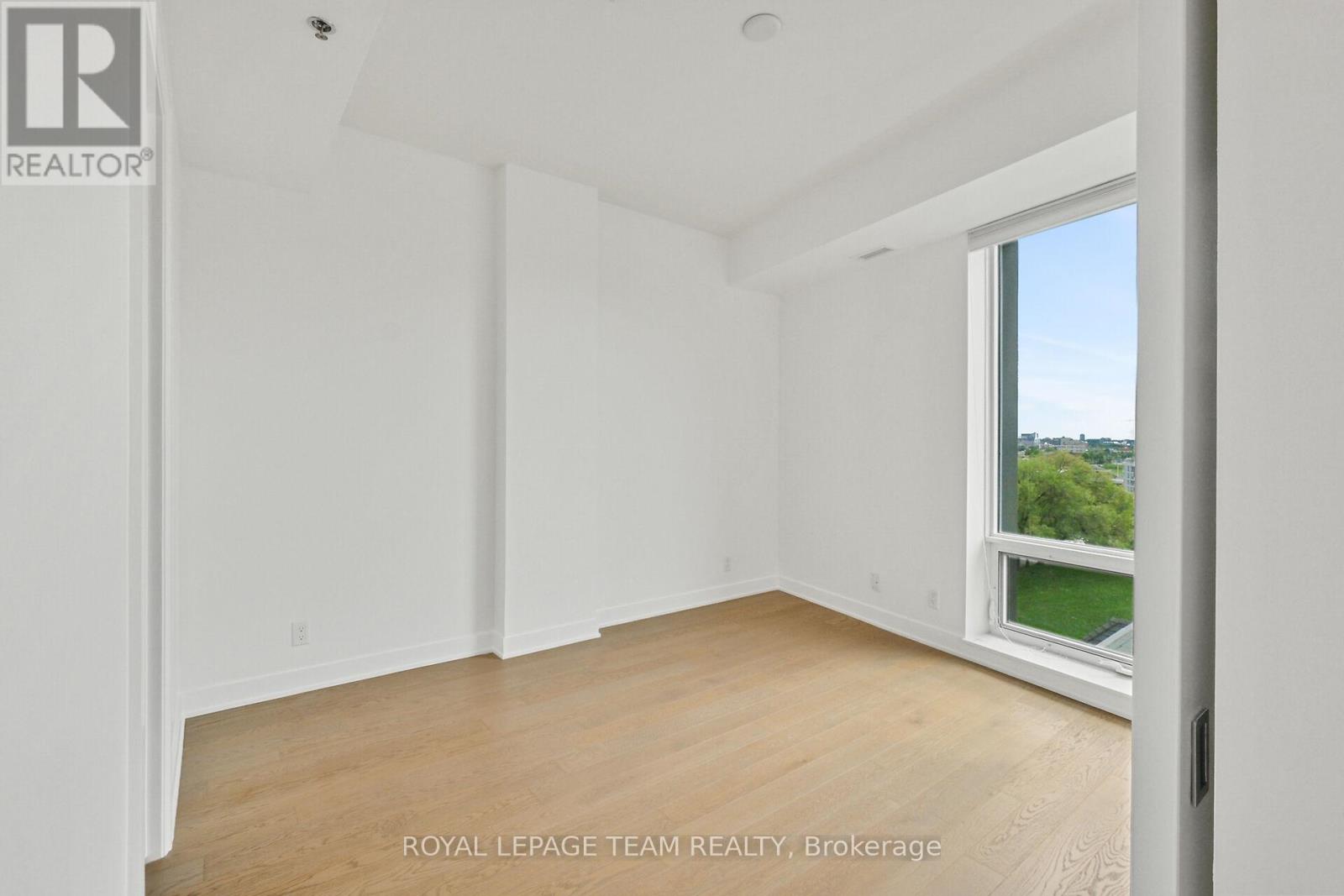 Photo 11 of 604 428 Sparks Street, Ottawa ON