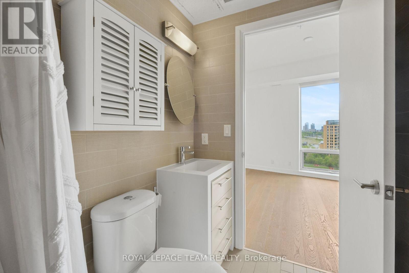 Photo 48 of 604 428 Sparks Street, Ottawa ON