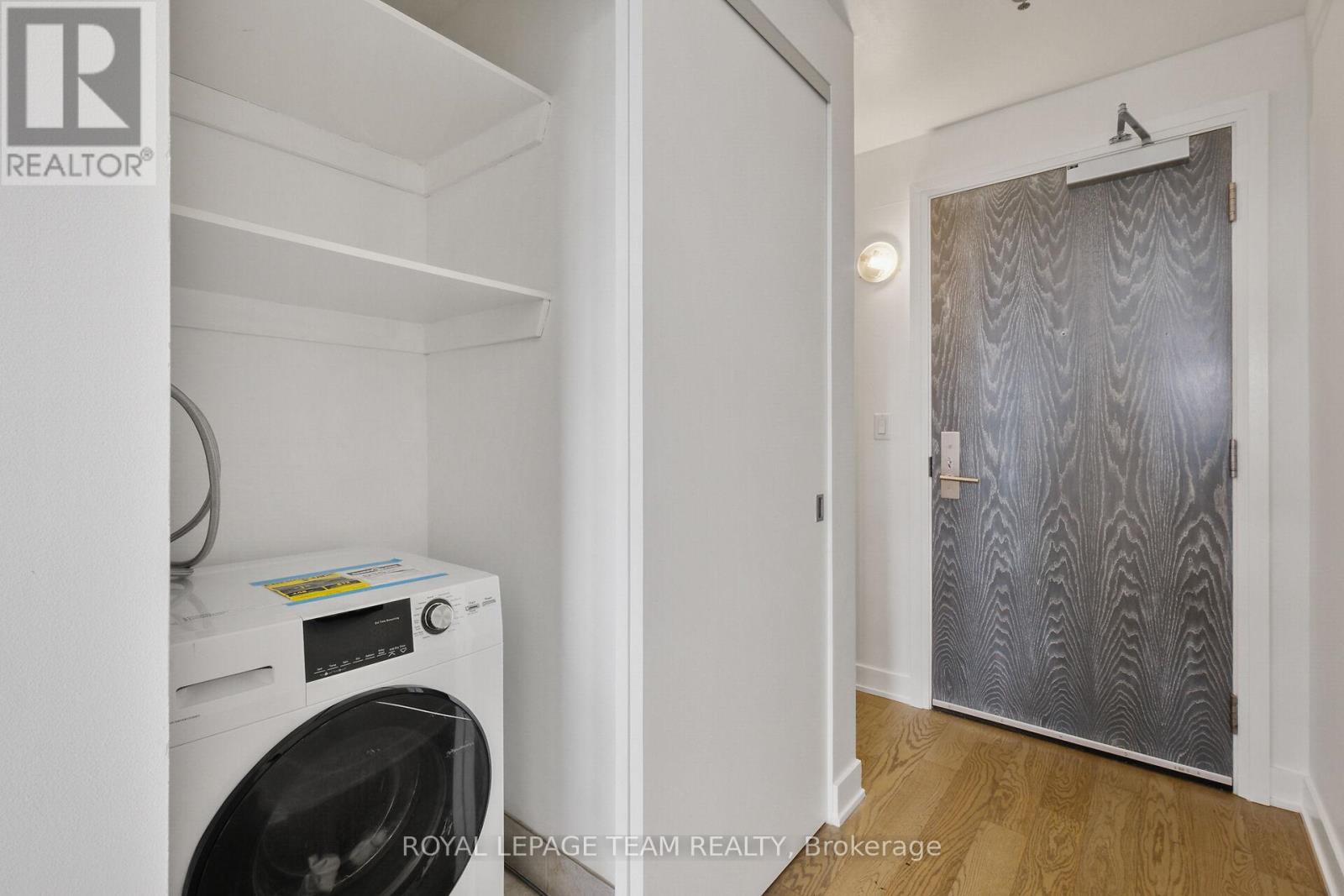 Photo 6 of 604 428 Sparks Street, Ottawa ON