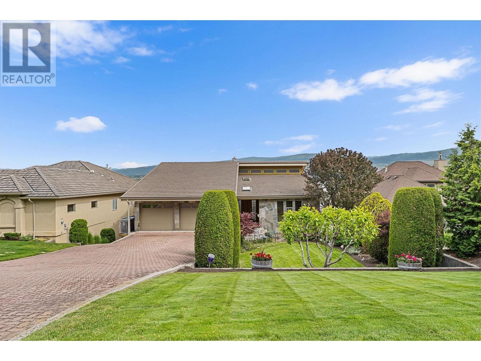  529 Zdralek Cove, West Kelowna