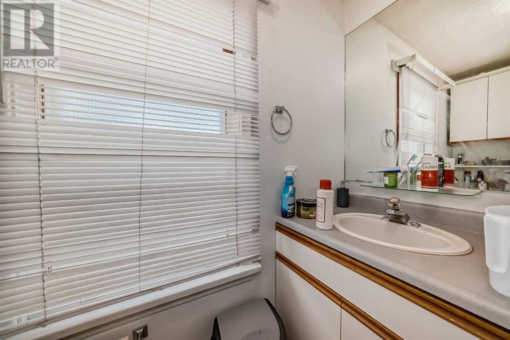 Single Family House Bungalow for Sale in  Renfrew Drive Renfrew Calgary 