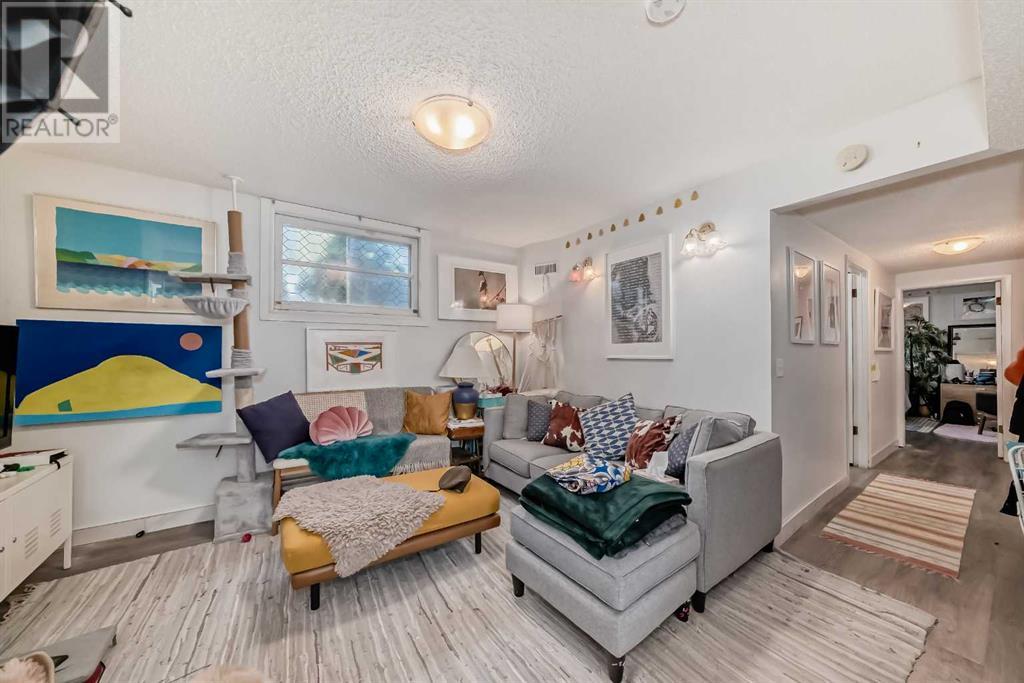Single Family House Bungalow for Sale in  Renfrew Drive Renfrew Calgary 