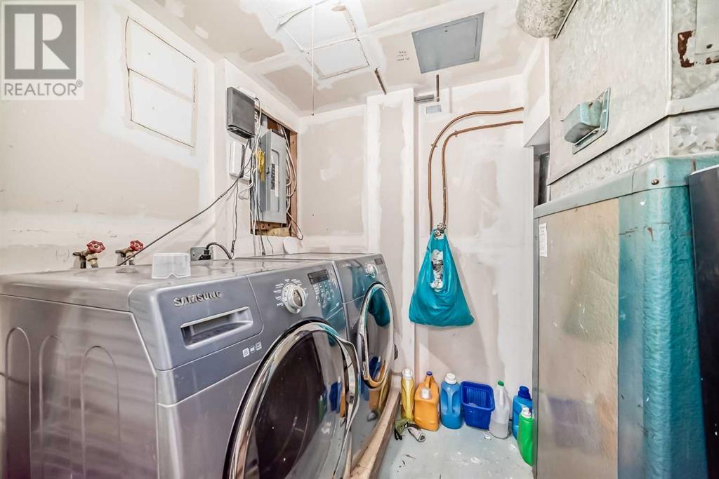Single Family House Bungalow for Sale in  Renfrew Drive Renfrew Calgary 