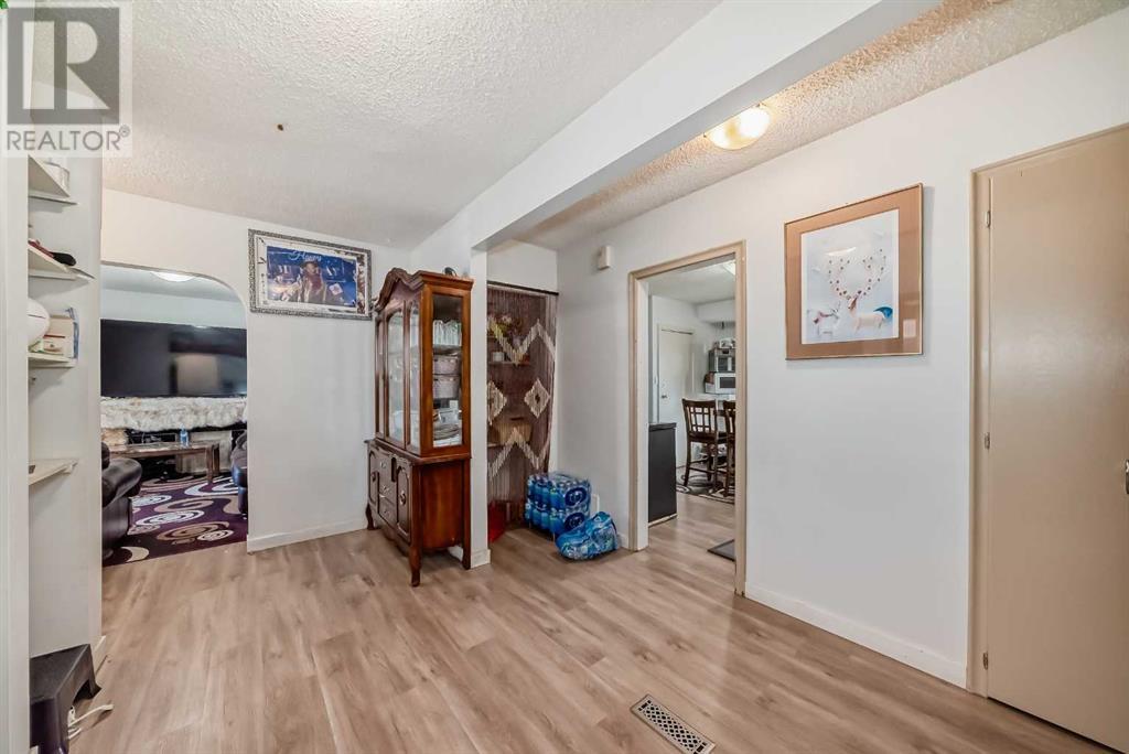 Single Family House Bungalow for Sale in  Renfrew Drive Renfrew Calgary 