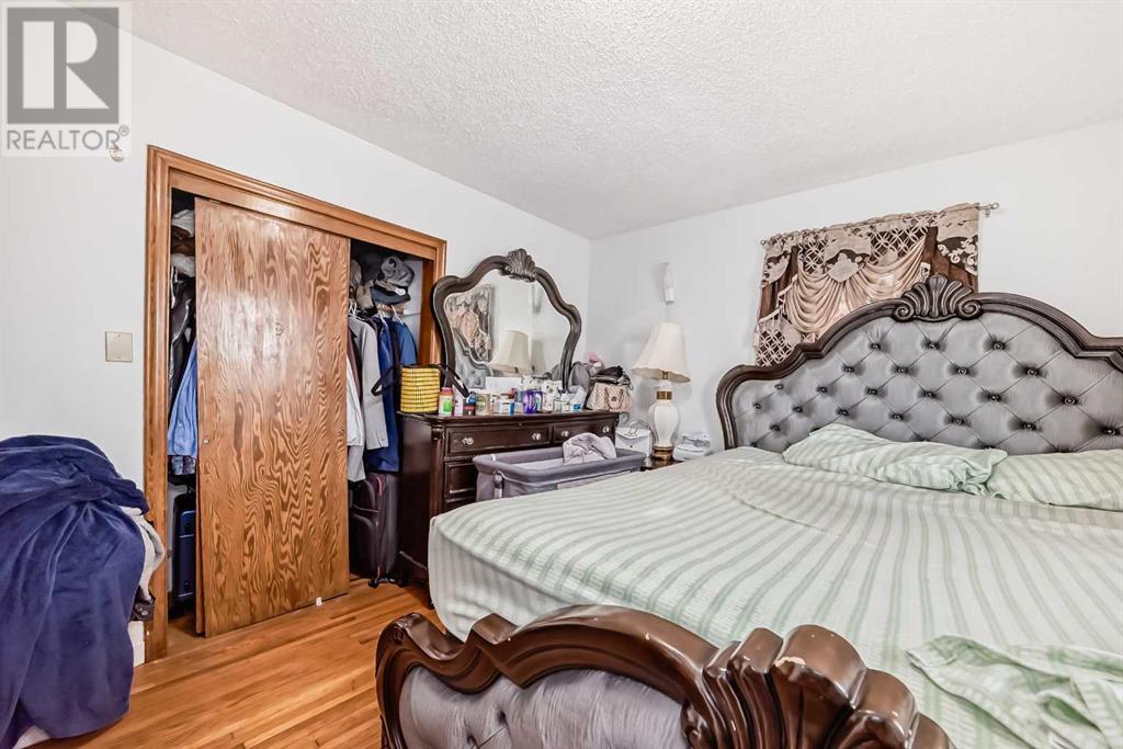 Single Family House Bungalow for Sale in  Renfrew Drive Renfrew Calgary 