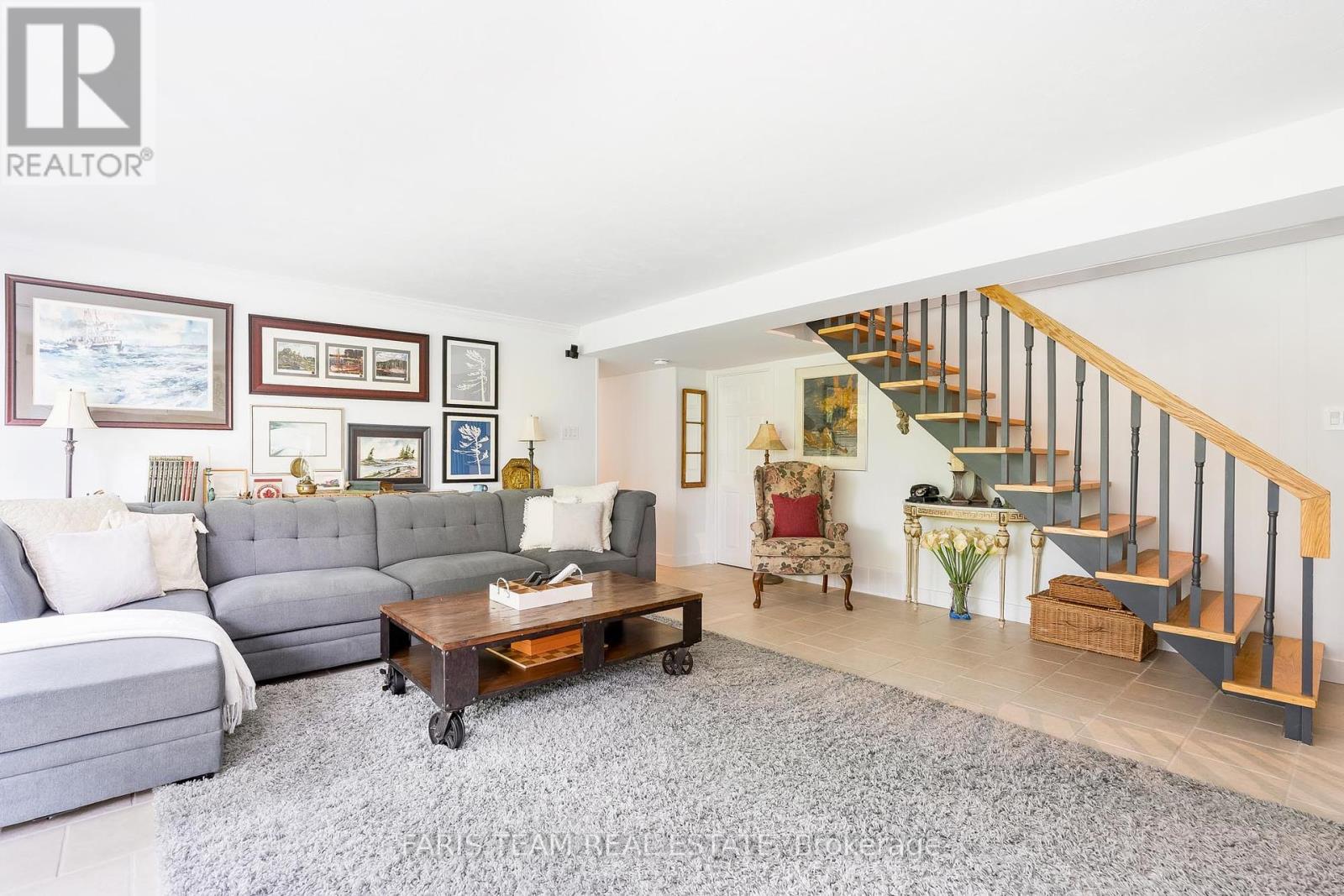 Photo 19 of 10 Morgan Court, Penetanguishene ON