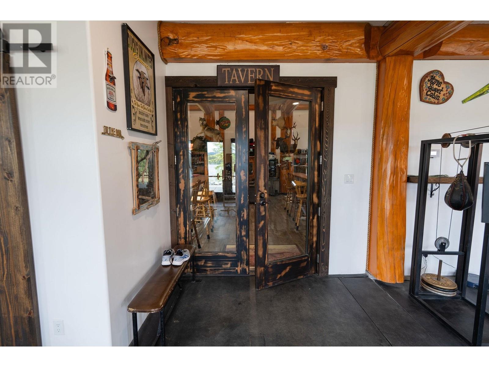 3754 HORSEFLY ROAD - 25