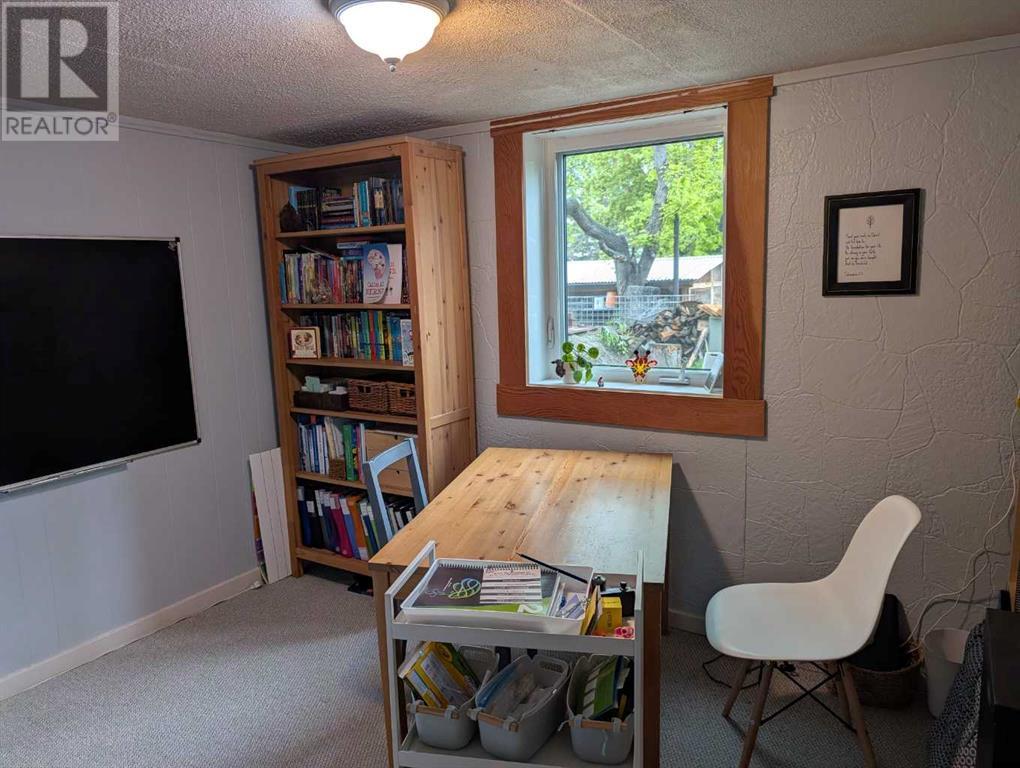 Photo 2 of 2507 15 A Street Sw, Calgary AB