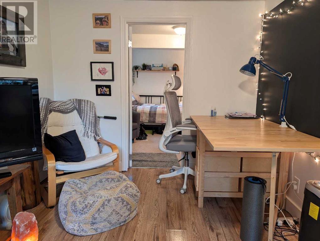 Photo 9 of 2507 15 A Street Sw, Calgary AB