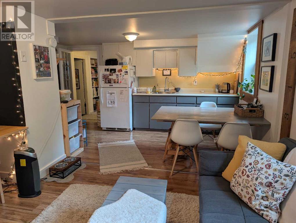 Photo 1 of 2507 15 A Street Sw, Calgary AB