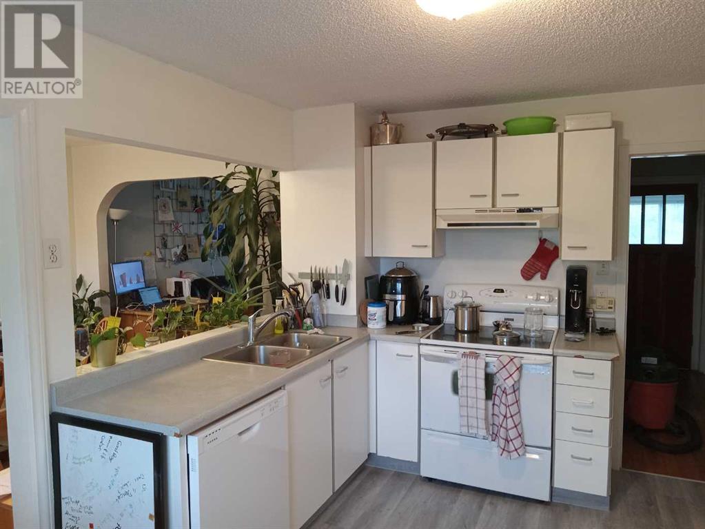 Photo 11 of 2507 15 A Street Sw, Calgary AB