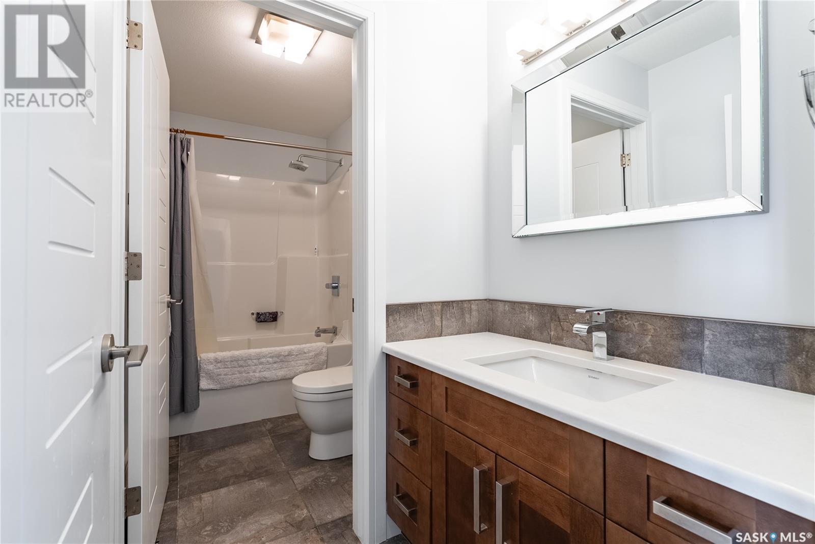 Single Family House 2 Level for Sale in  Pohorecky RISE Saskatoon 