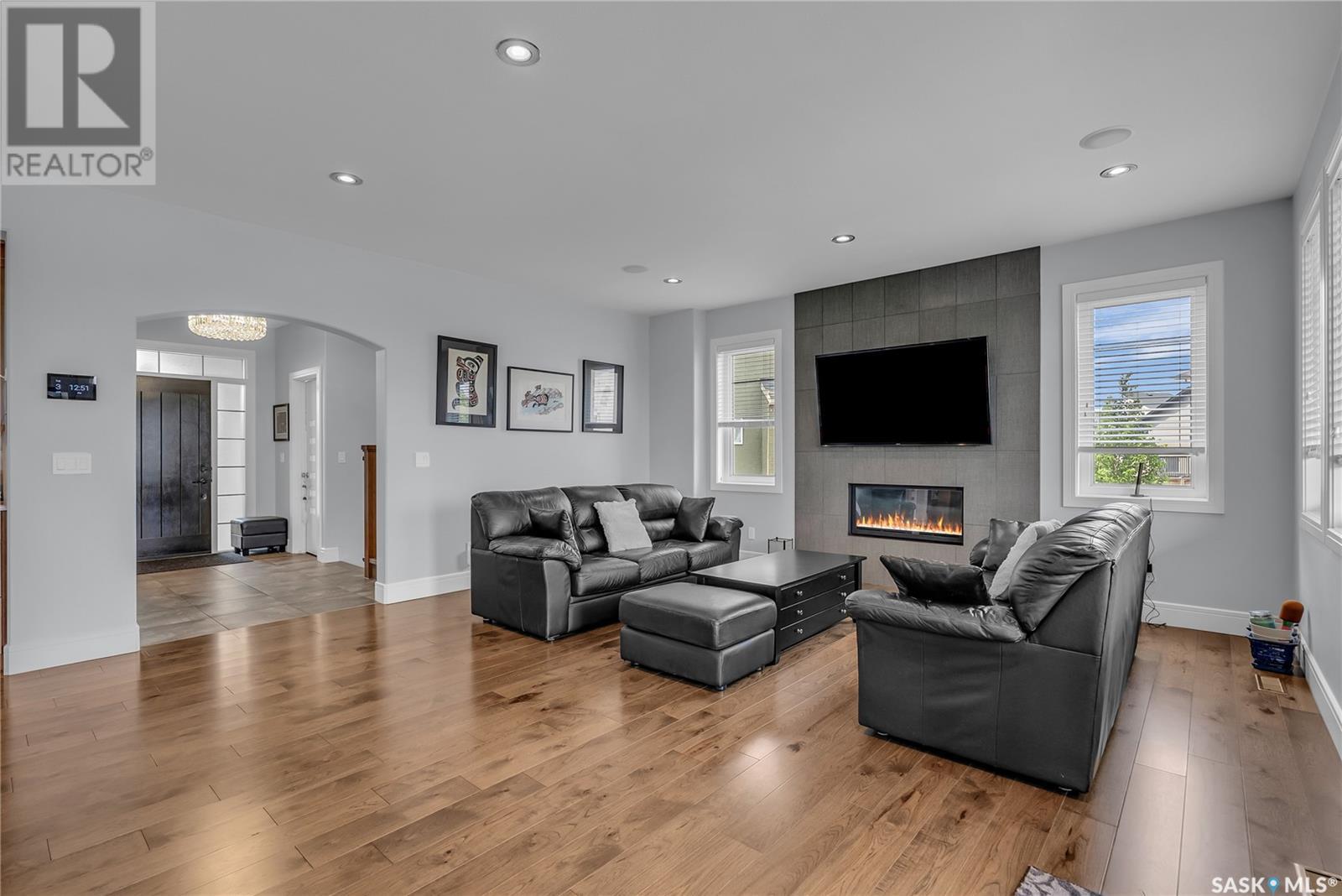 Single Family House 2 Level for Sale in  Pohorecky RISE Saskatoon 