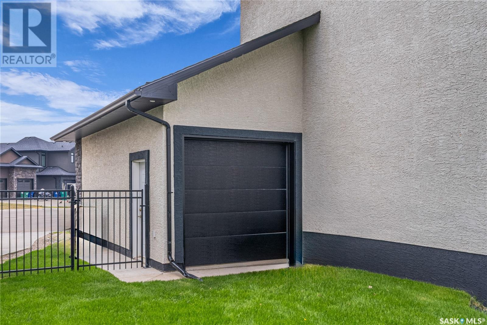 Single Family House 2 Level for Sale in  Pohorecky RISE Saskatoon 