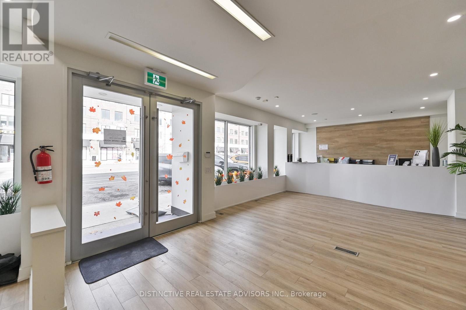 Photo 10 of 3603 05 Lake Shore Boulevard W, Toronto ON