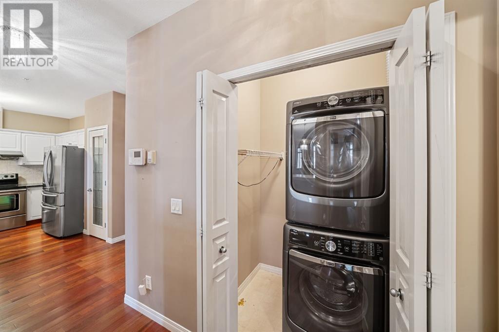 Single Family House for Sale in   Lake Fraser Court SE Lake Bonavista Calgary 