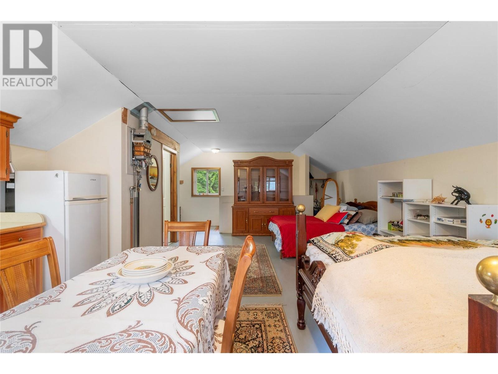 1598 Quast Road, Seymour Arm