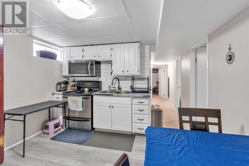 Photo 8 of 8508 8512 Bowness Road Nw, Calgary AB