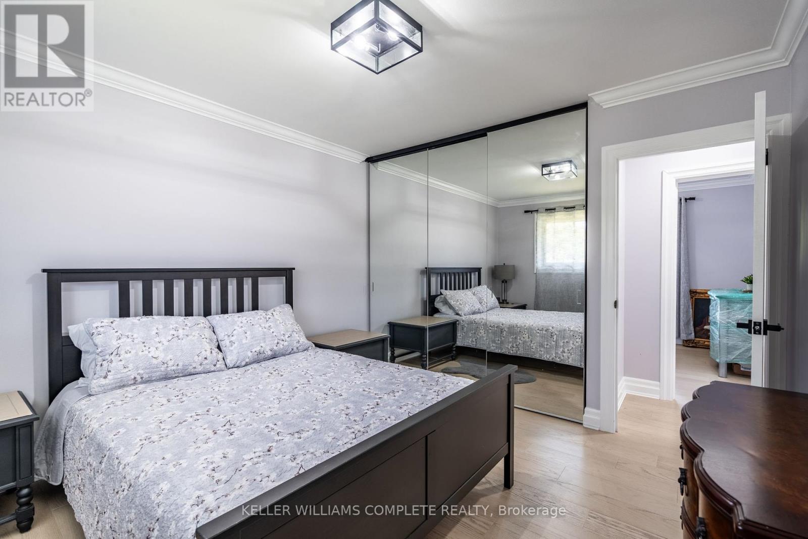 Photo 26 of 678 Mohawk Road, Hamilton ON