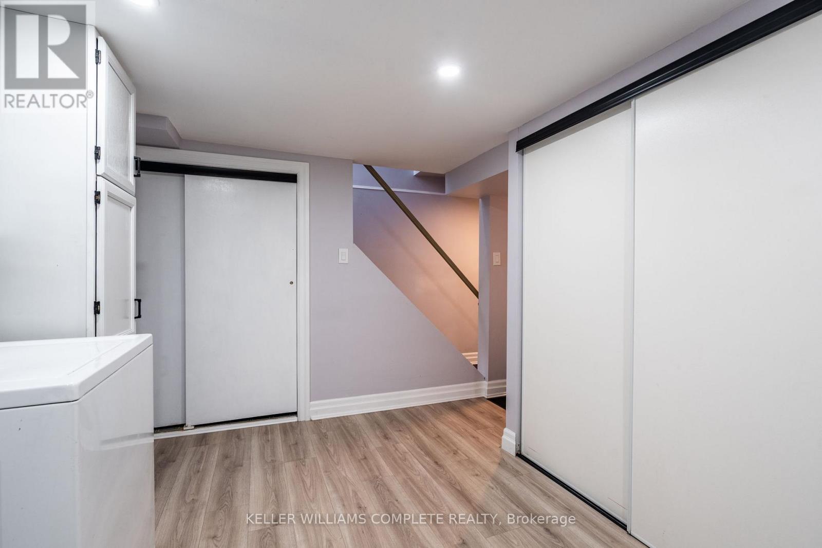 Photo 32 of 678 Mohawk Road, Hamilton ON