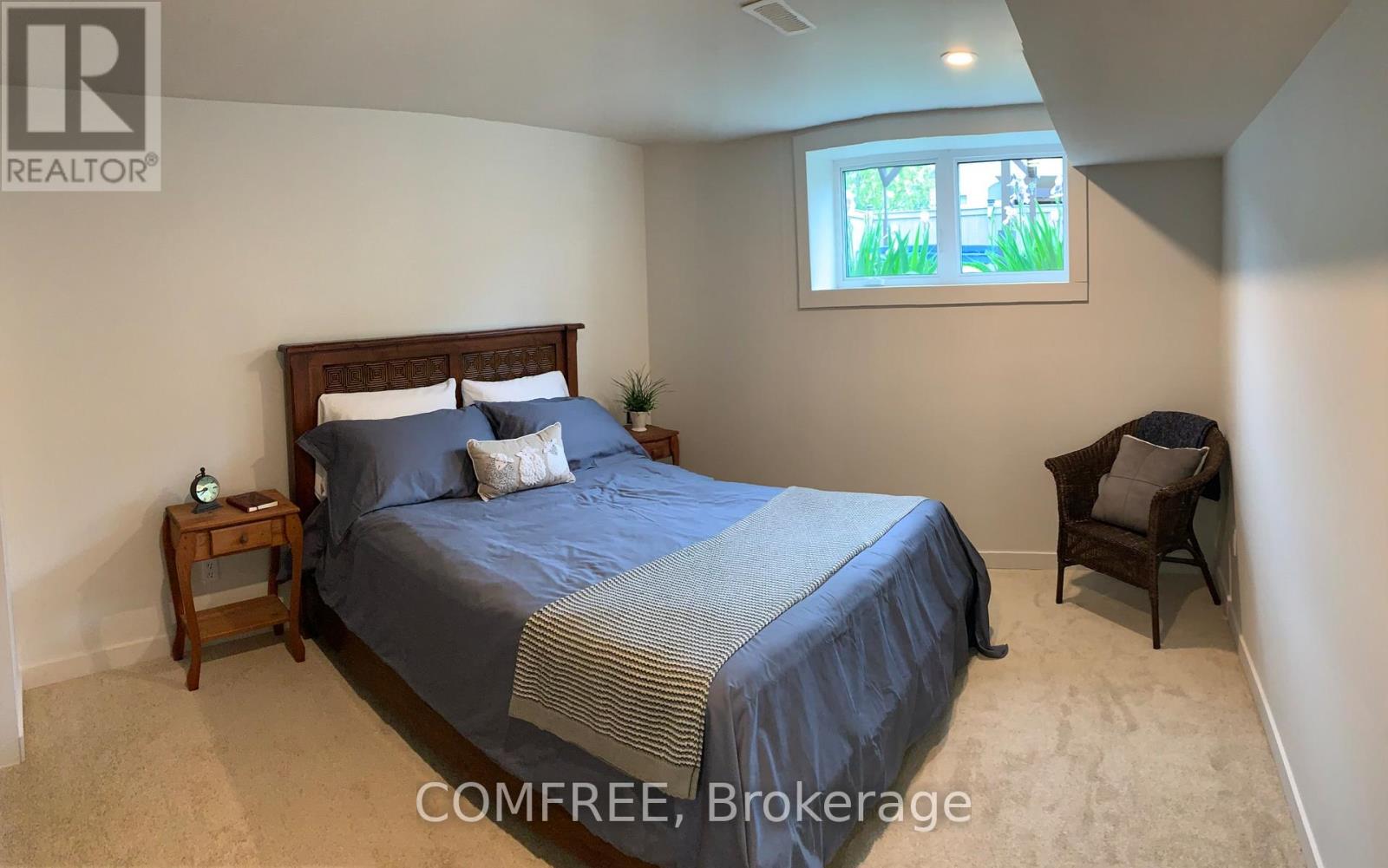 Photo 21 of 819 Tewin Circle, Ottawa ON