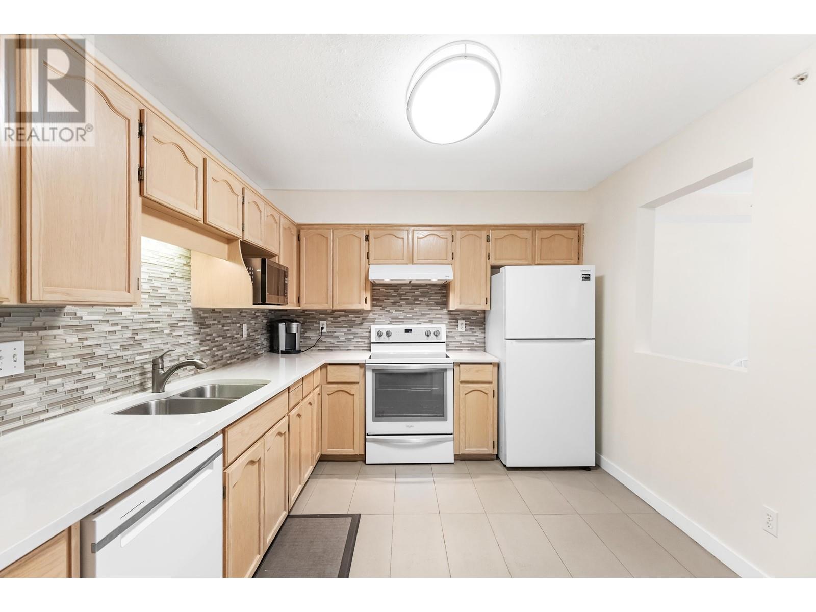 104 19236 FORD ROAD, Pitt Meadows real estate listing R3011268
