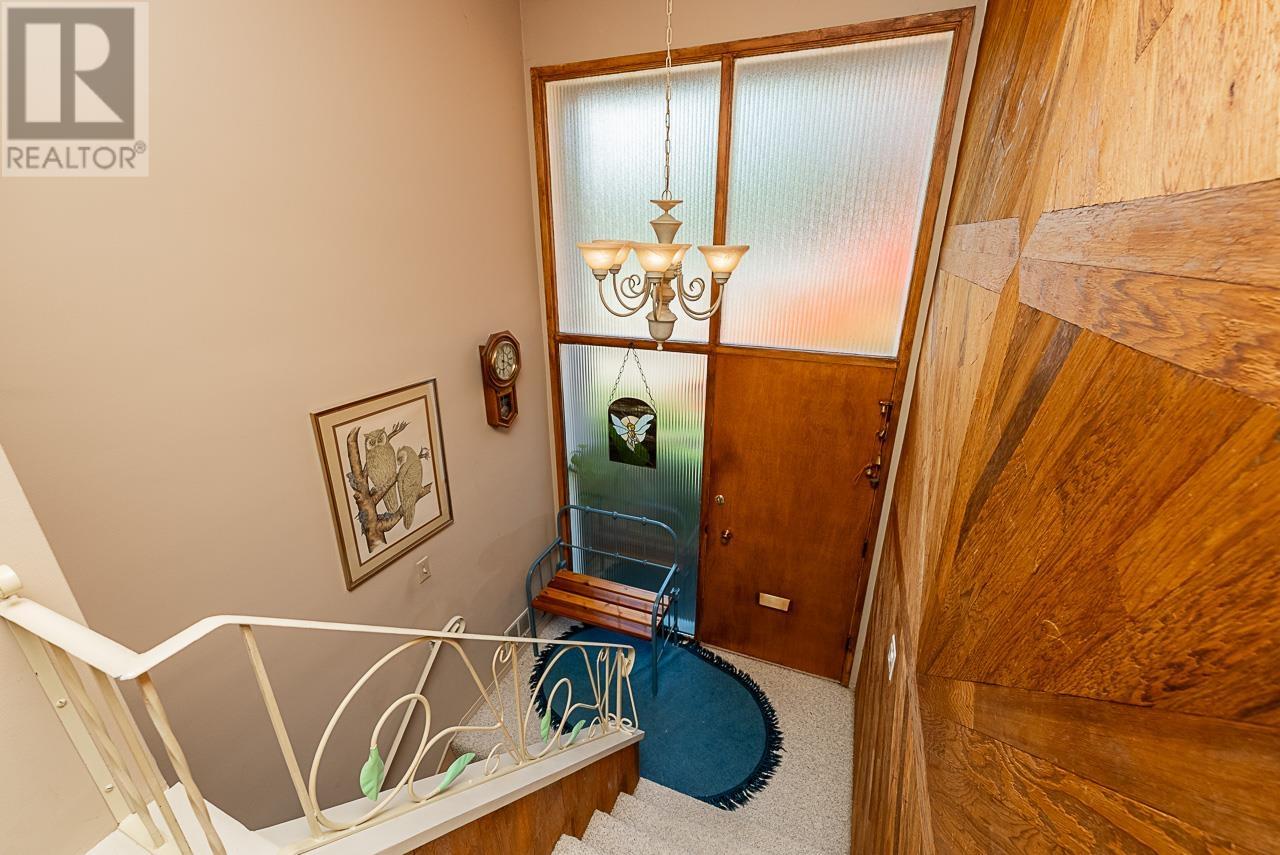 Photo 33 of 614 Chapman Avenue, Coquitlam BC