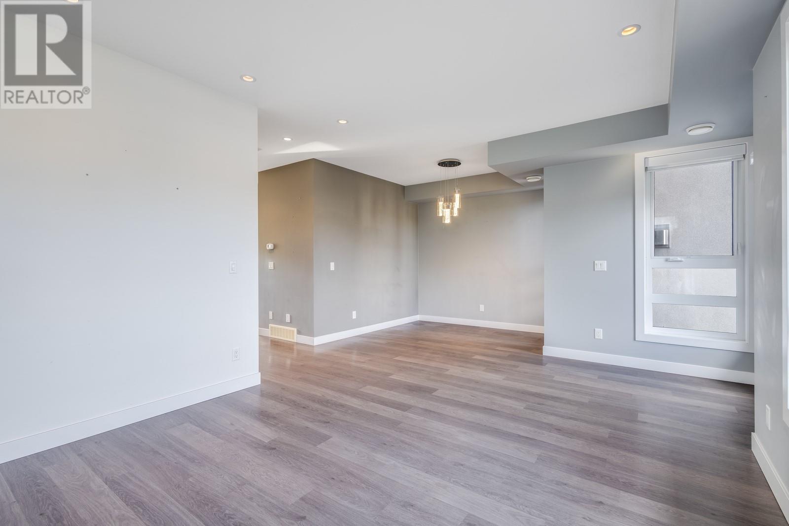 12 1818 Peak Point Court, West Kelowna