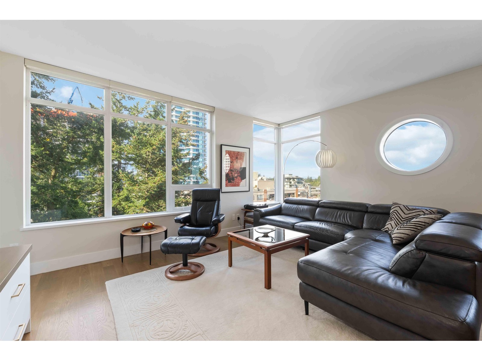 804 15152 RUSSELL AVENUE, White Rock