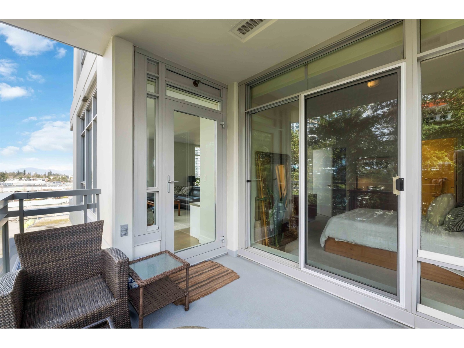 804 15152 RUSSELL AVENUE, White Rock