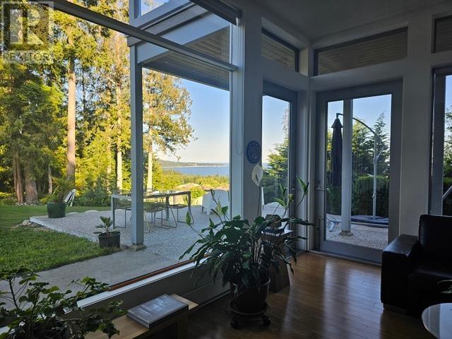 5550 NICKERSON ROAD, Sechelt
