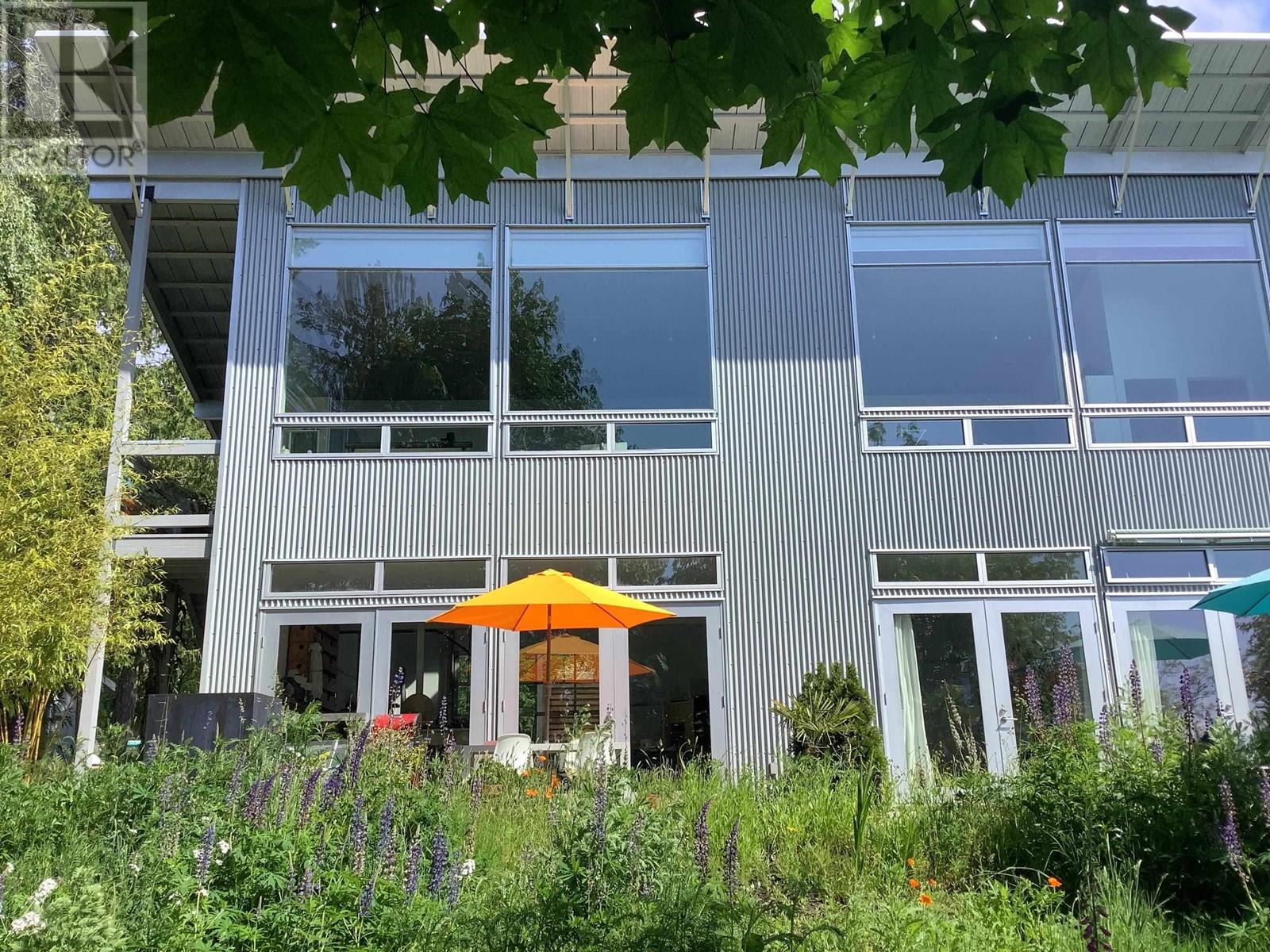5550 NICKERSON ROAD, Sechelt