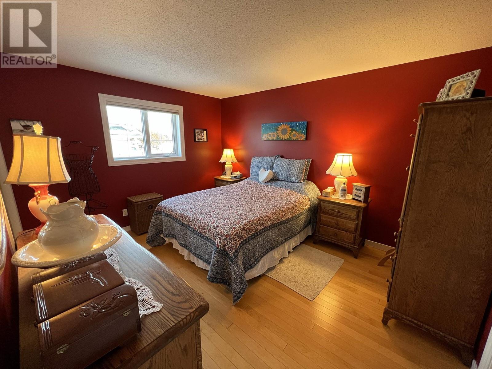 5504 CHURCHILL AVENUE, Fort Nelson