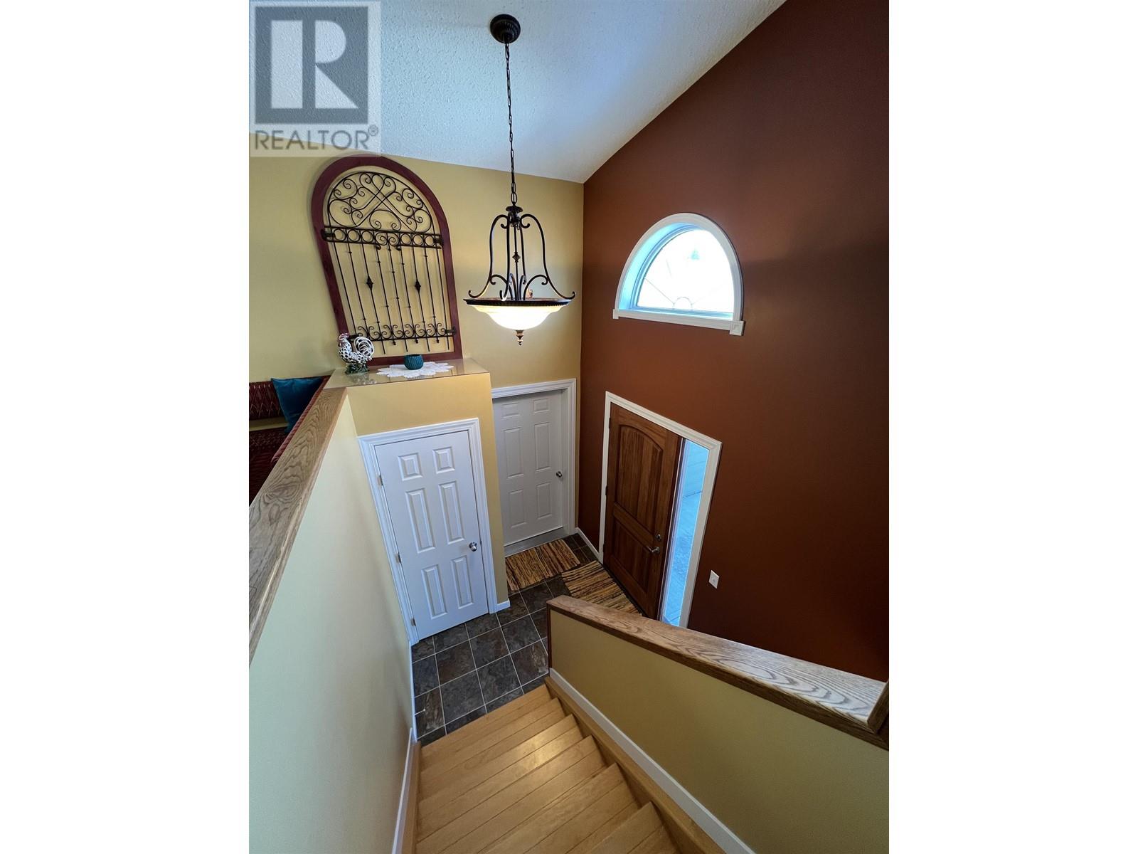5504 CHURCHILL AVENUE, Fort Nelson