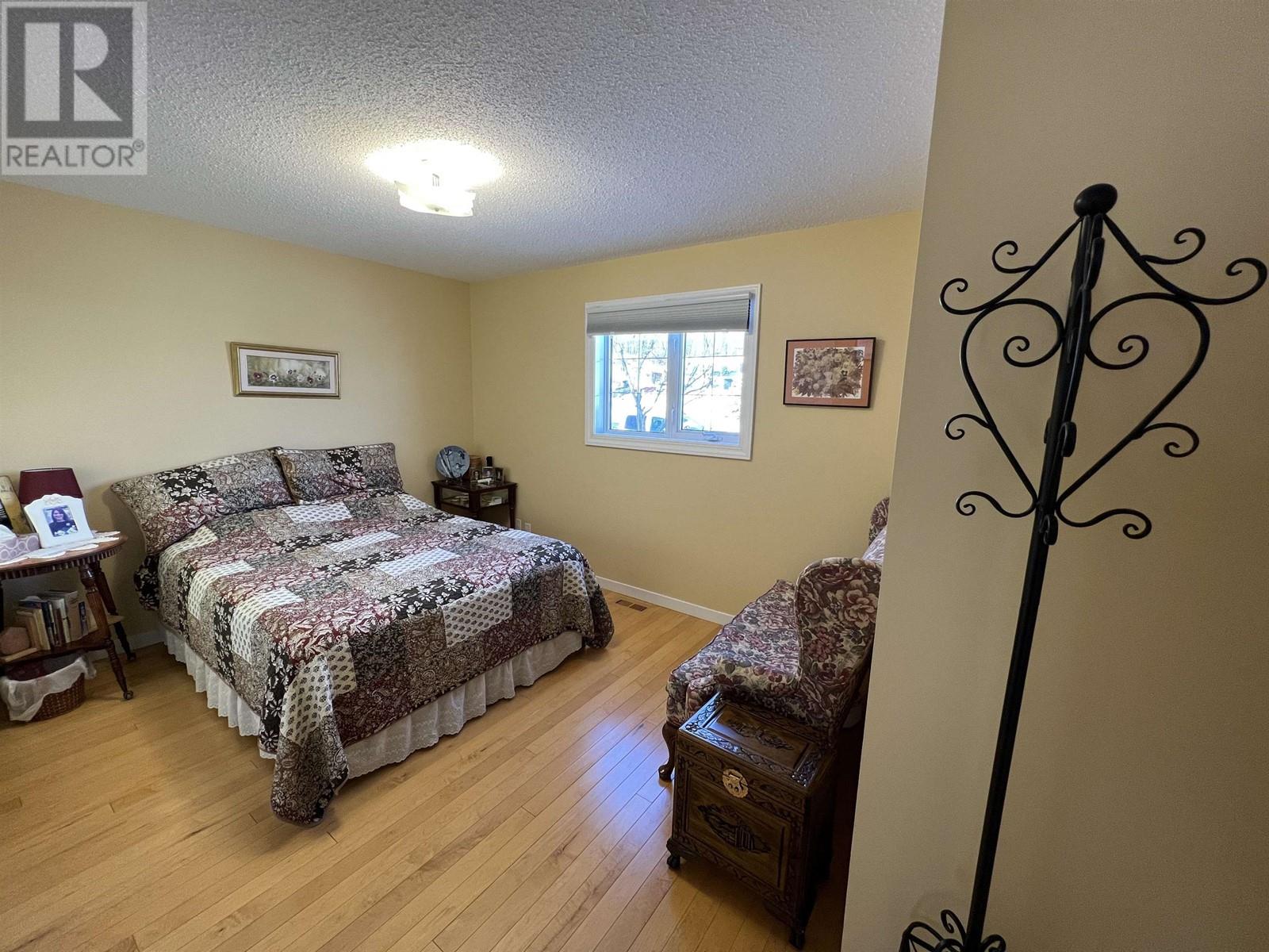 5504 CHURCHILL AVENUE, Fort Nelson