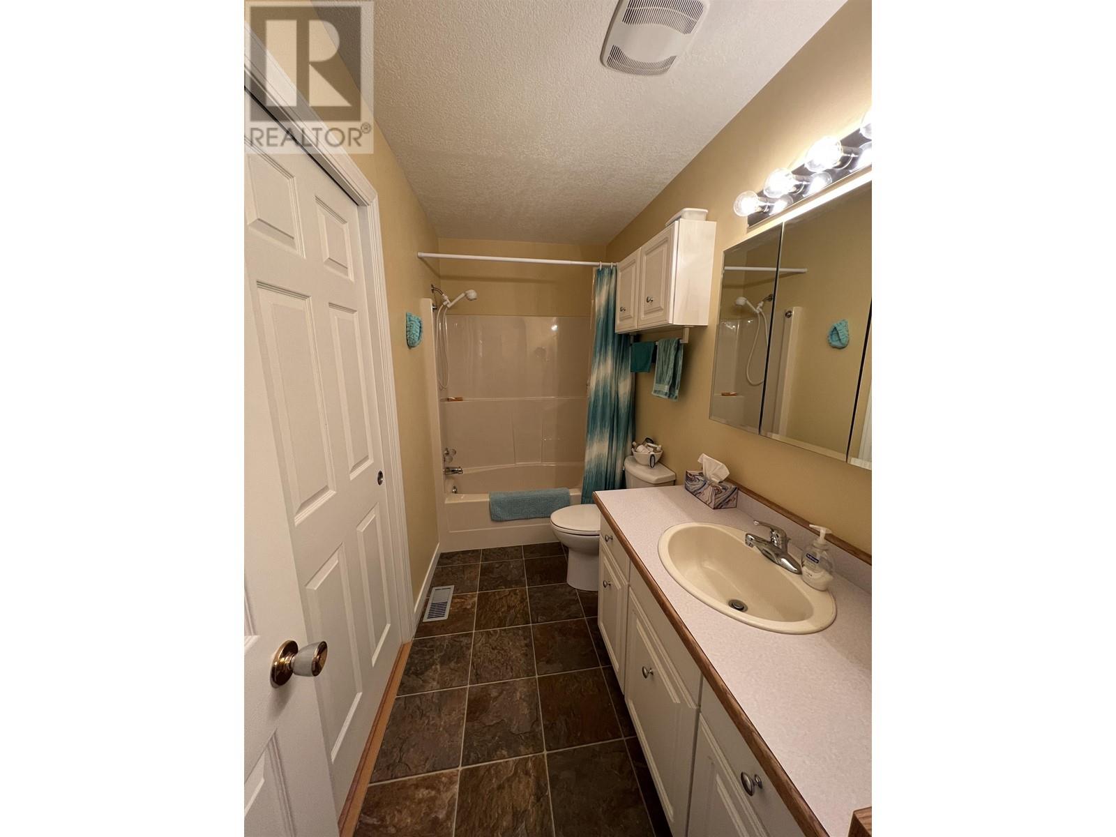 5504 CHURCHILL AVENUE, Fort Nelson