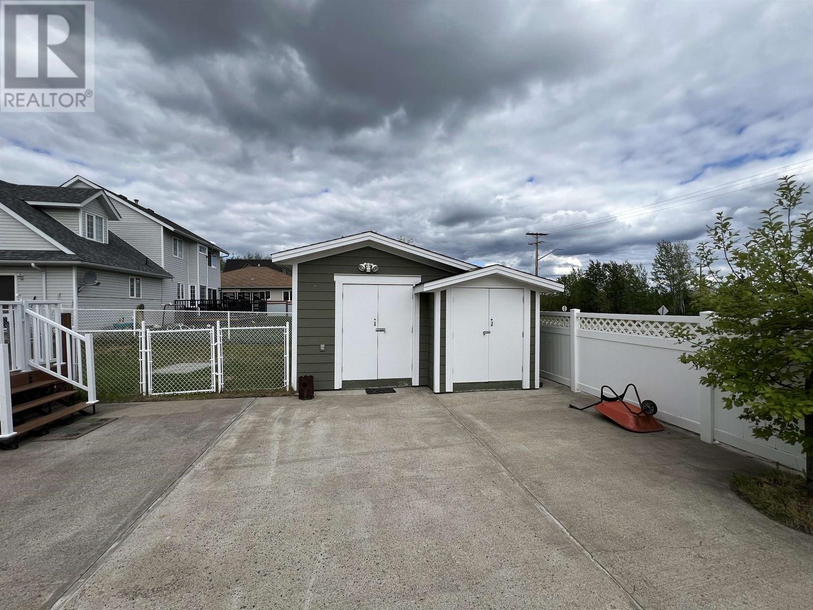 5504 CHURCHILL AVENUE, Fort Nelson
