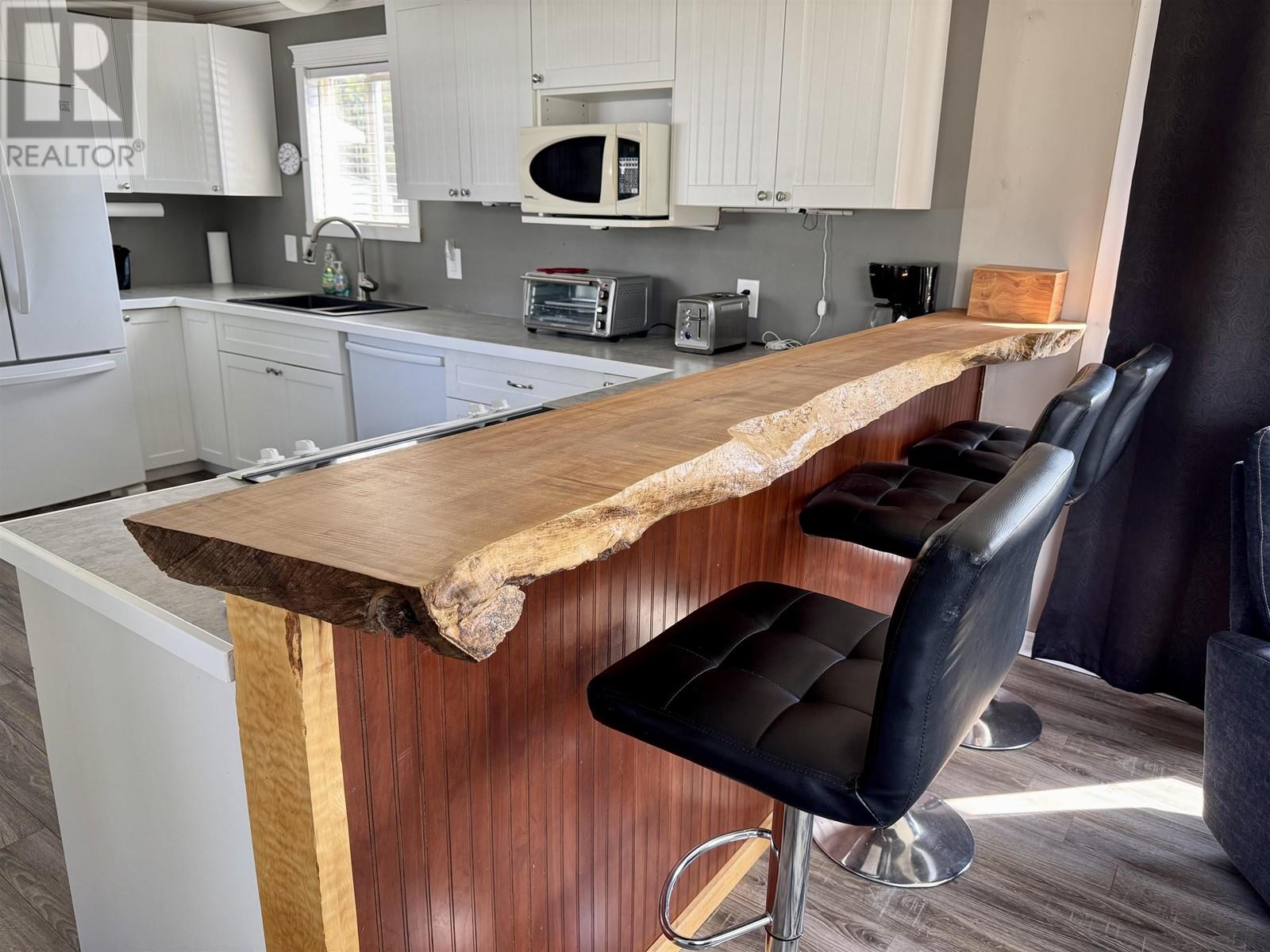 970 BEAVEN CRESCENT, Valemount