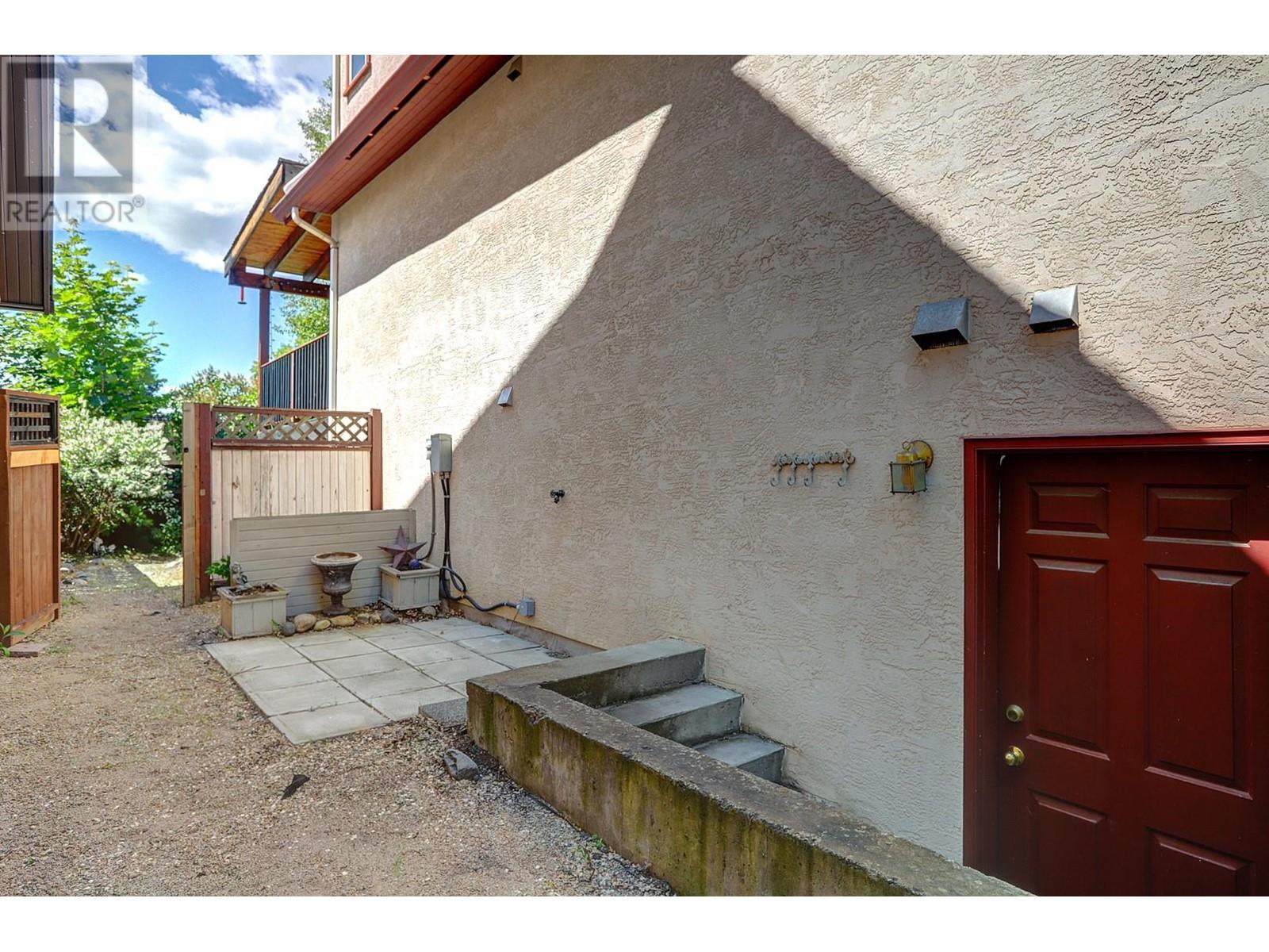  6973 Cummins Road, Vernon