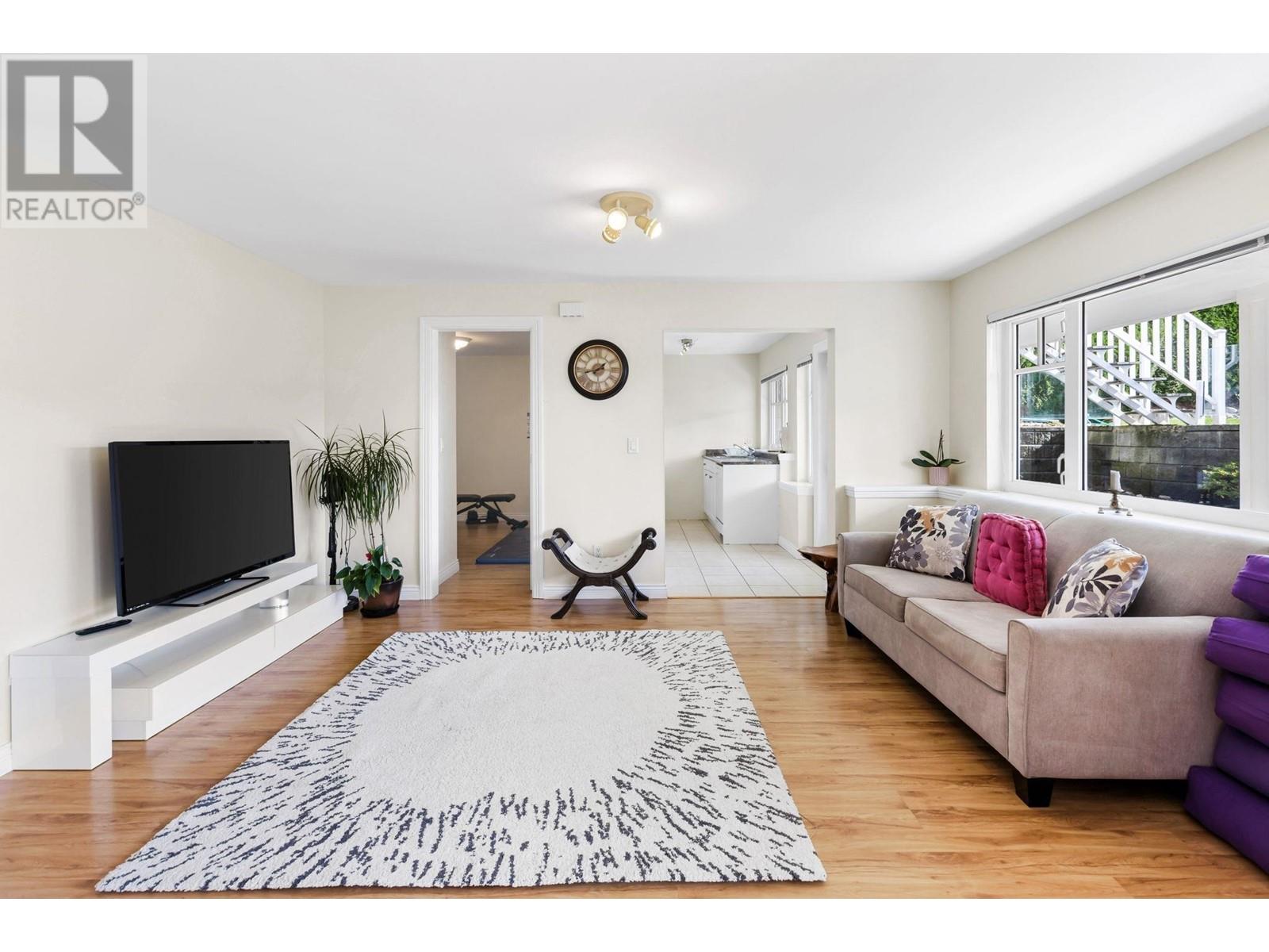 1197 FULTON AVENUE, West Vancouver