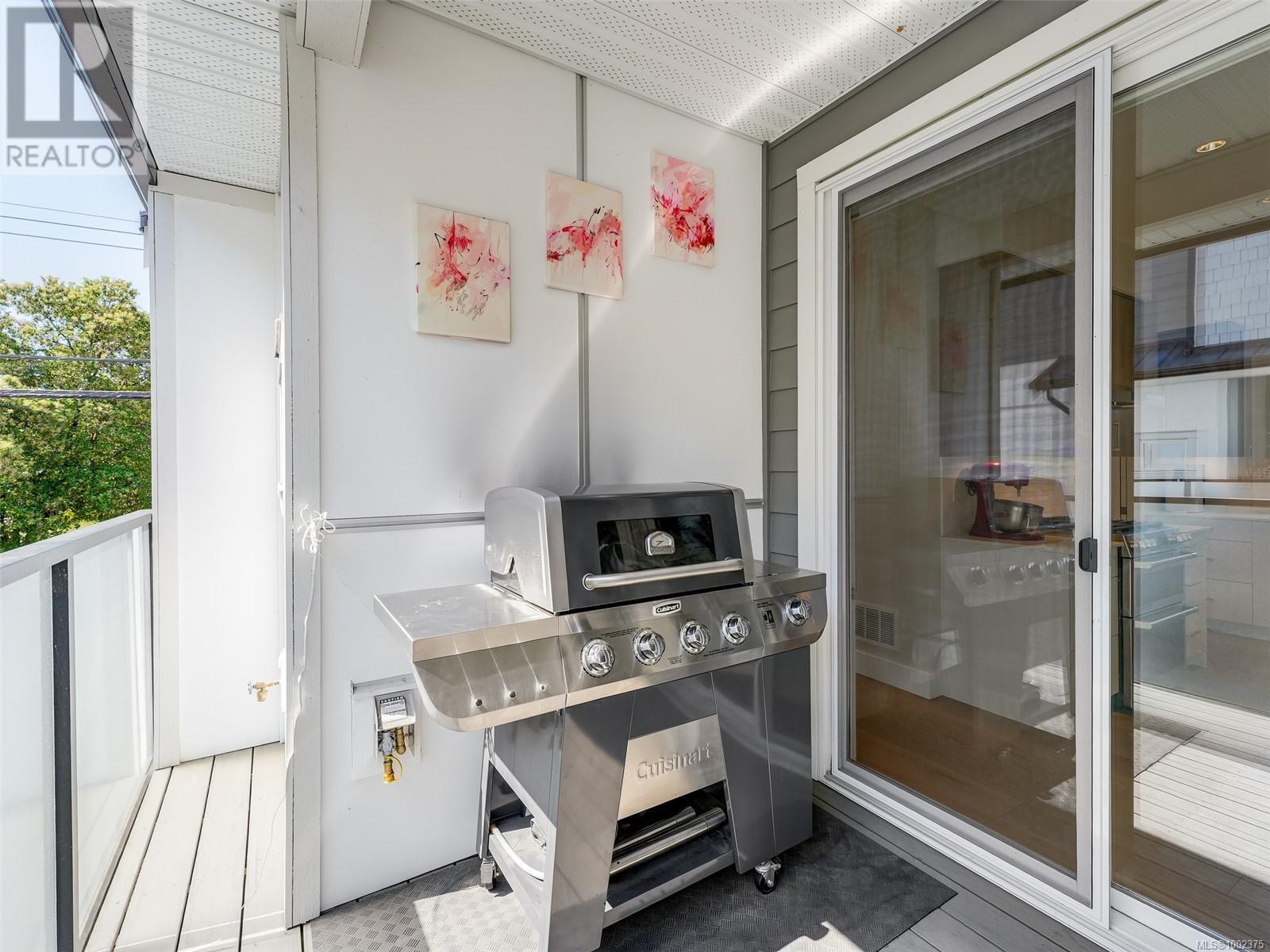 118 946 Jenkins Ave, Langford
